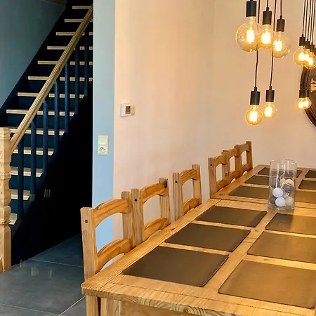 펜션 De La Ferme De Lexhy