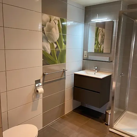 펜션 De La Ferme De Lexhy *